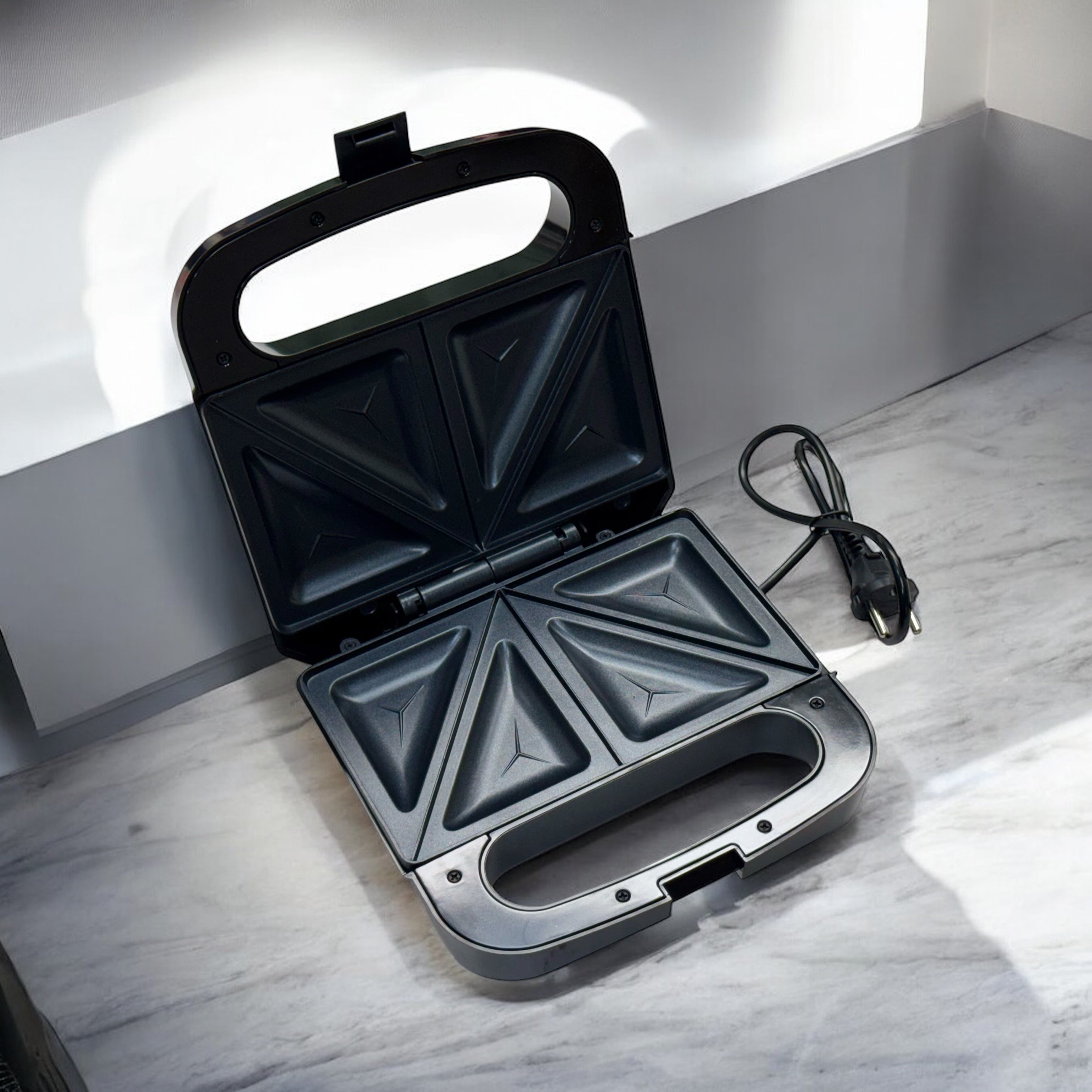 Raf Sandwich Maker 1200W - Armaa Store