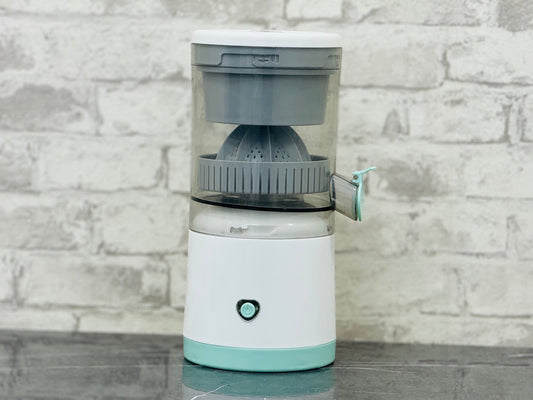 Rechargeable Fruit Juicer Squeezer