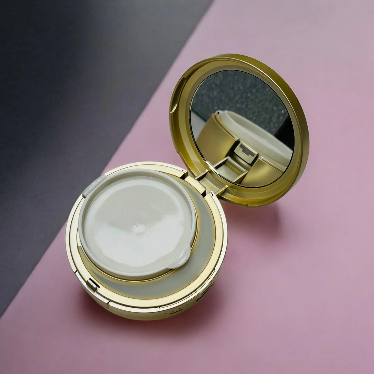 Makeup Base With 6800mAh Power Bank and LED Light - Armaa Store