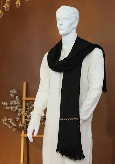 🧣✨ Customized Name Shawl  for Men & Women – 💳 Advance Payment Required