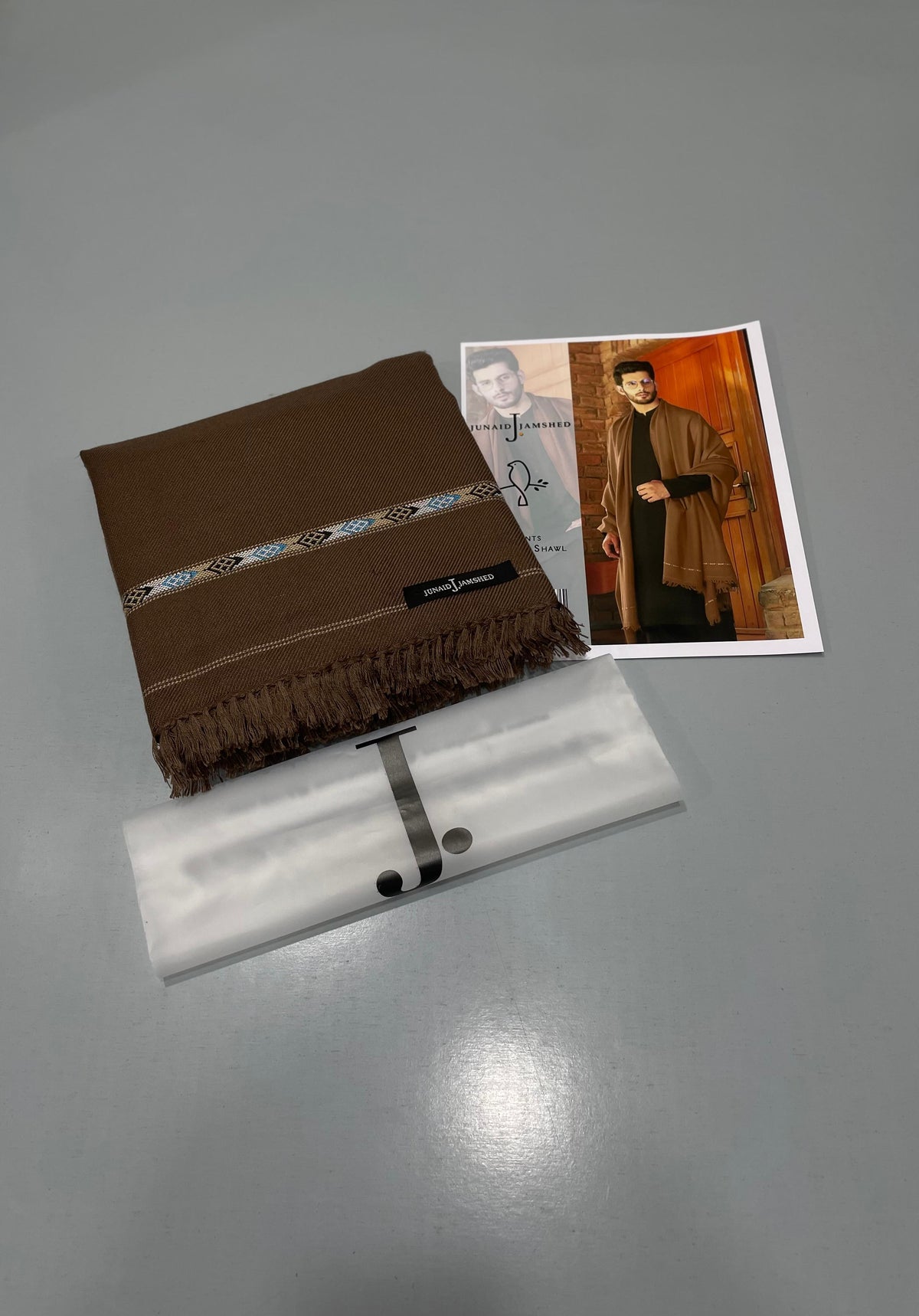 J. PREMIUM WHOOL SHAWL Executive brown